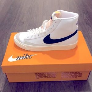Nike Blazer ‘77 White with black swoosh